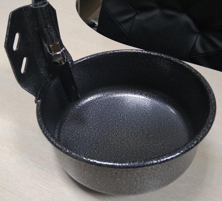 Поилка из нерж. стали в комплекте с крепежом