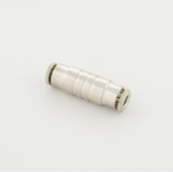 7750-0037-013 Соединитель Union .156" Quik Conect